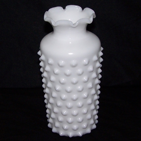 VTG Hobnail Milk Glass Vase, with Ruffled Top - Picture 2 of 9